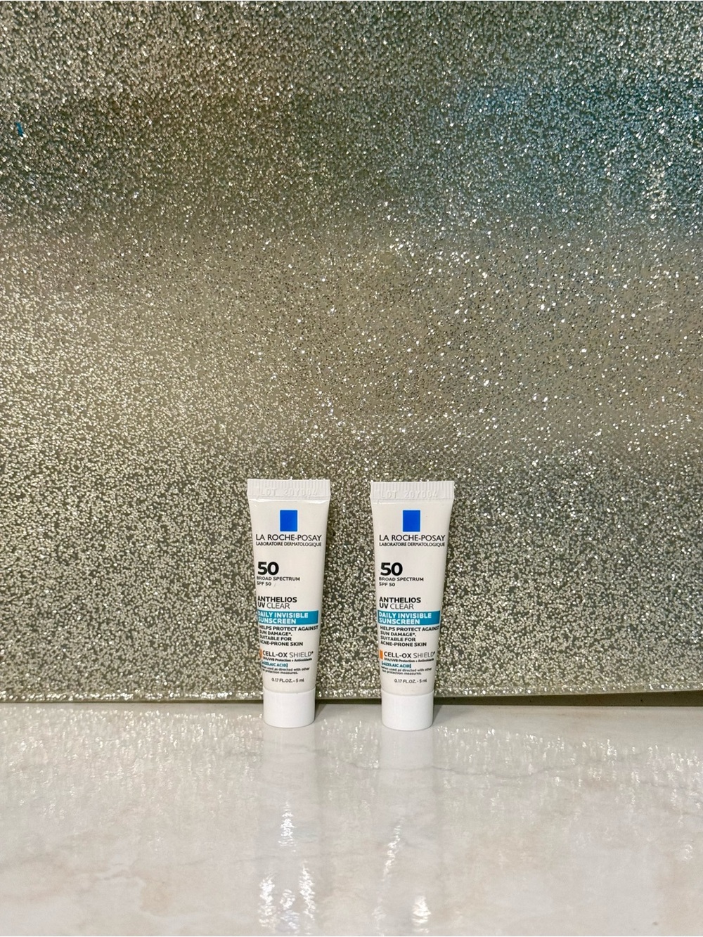 5 for $25 item 🌺 Mini La Roche Posay Anthelios Daily Invisible Sunscreen SPF 50